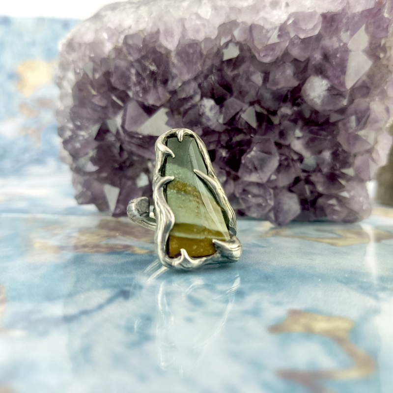 Anillo, ramas cabujón sedimentado